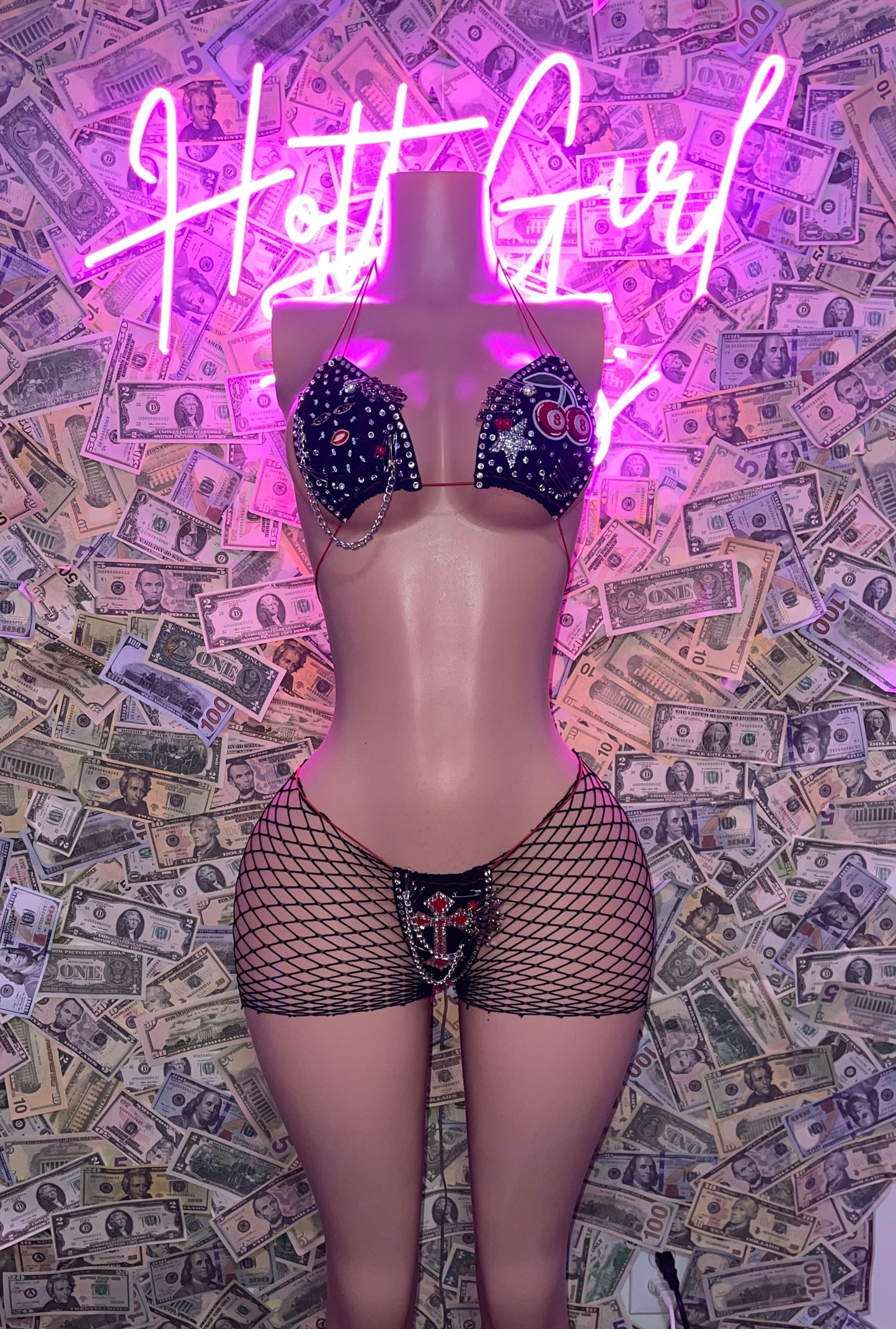 XXS bikini & waistless fishnet set